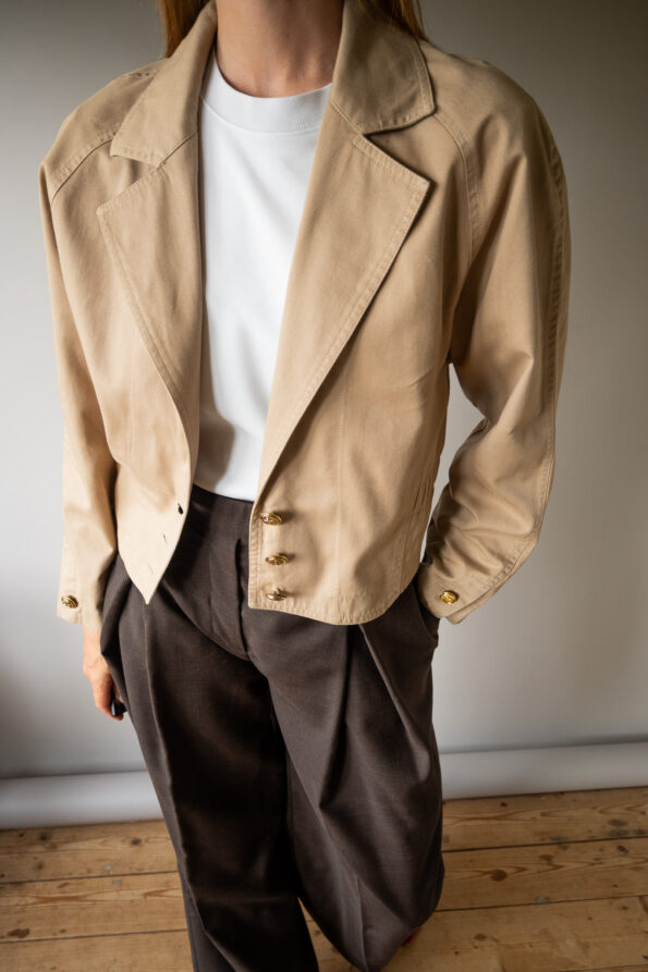 The cotton boxy jacket in beige - Size up to 40 - Image 3