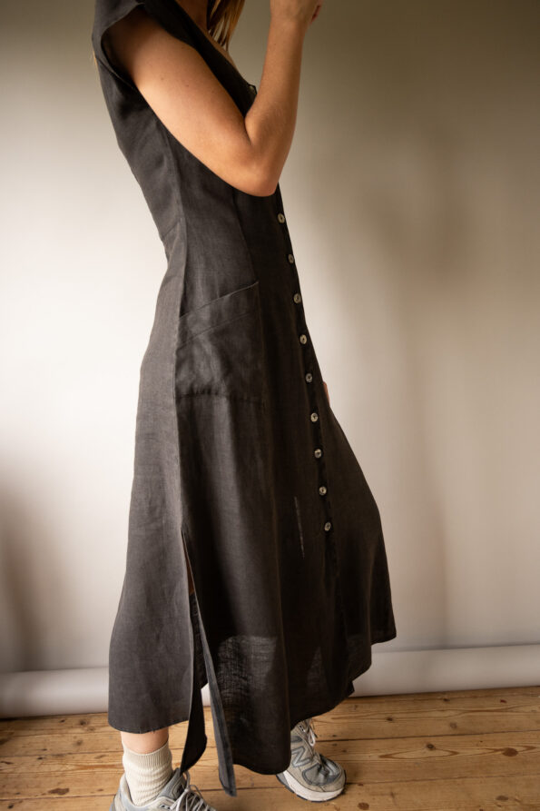 The 100% linen dark brown button dress - Size up to M - Image 3
