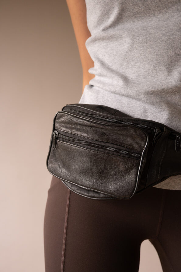 The 100% leather black bum bag - Image 5