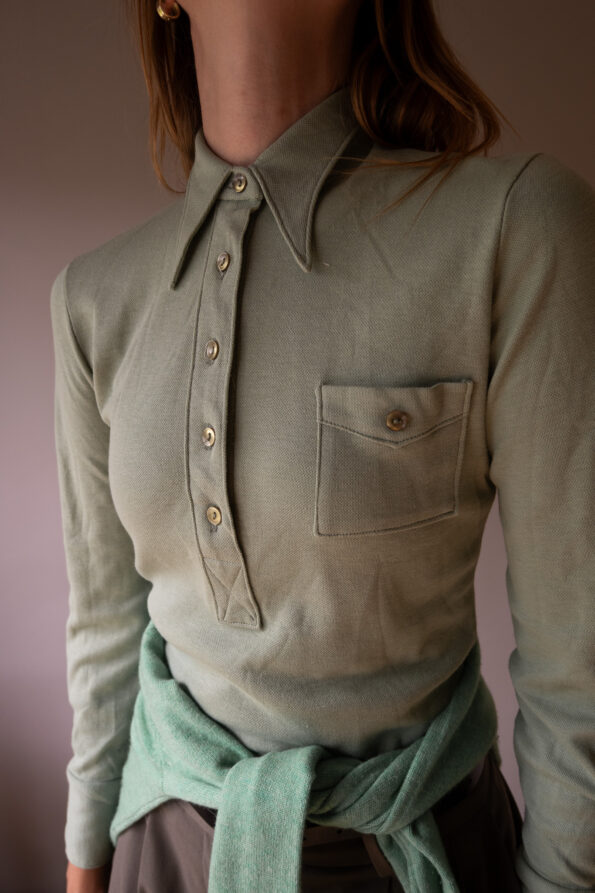 The 1970’s pointy collar jersey in mint green - Size up to XS