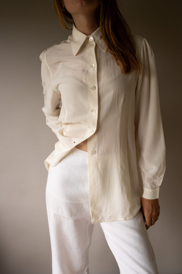 The 100% silk off white blouse - Size up to 38