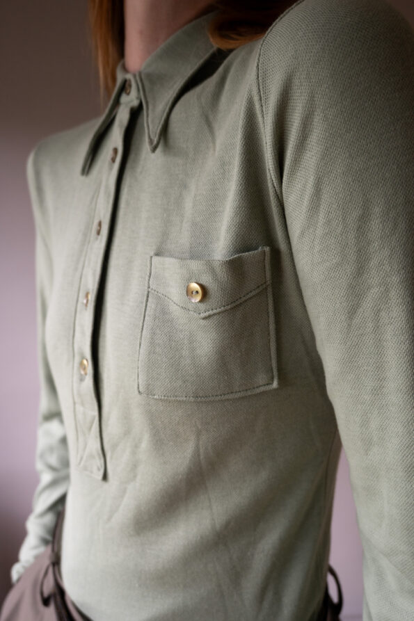 The 1970’s pointy collar jersey in mint green - Size up to XS - Image 4