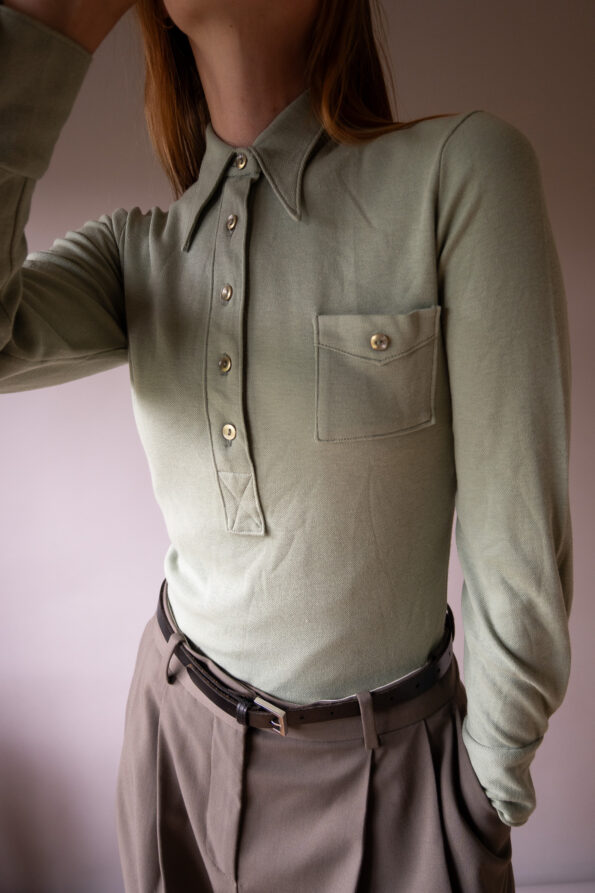 The 1970’s pointy collar jersey in mint green - Size up to XS - Image 5