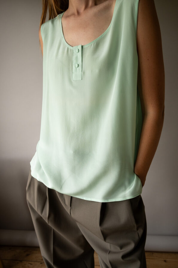 The 100% floaty silk mint green singlet - Size up to 38 - Image 2