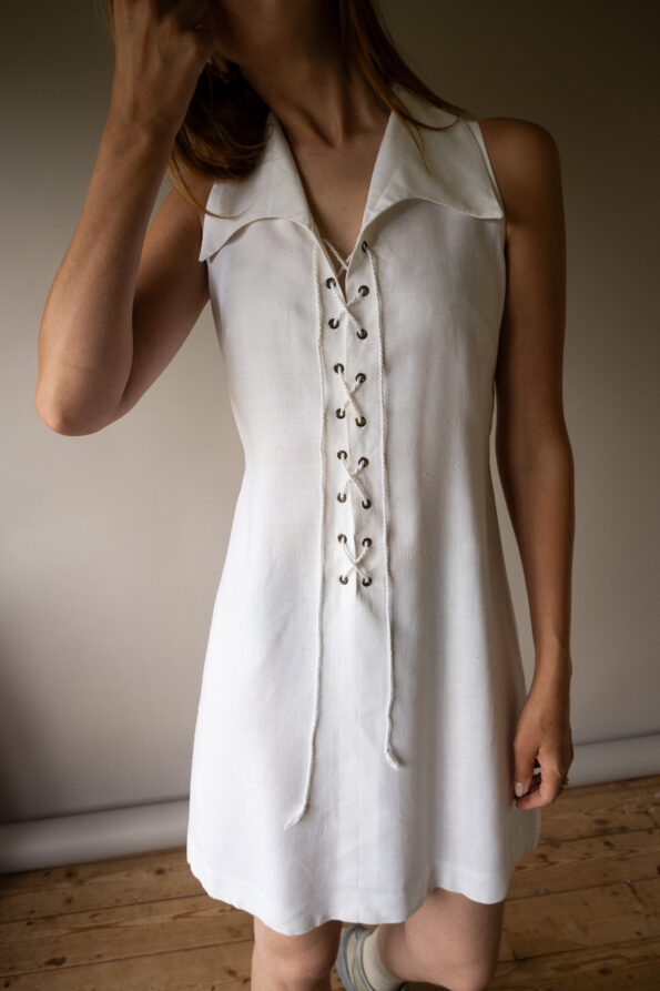 The lacing detail linen mini dress - Size up to 38 - Image 5