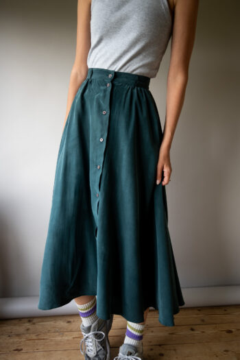 The 100% silk floaty skirt in bottle green - Size up to XS