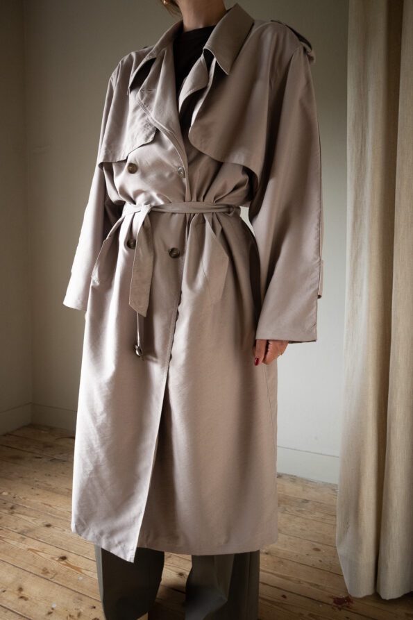 The light taupe trenchcoat - Size up to L - Image 9