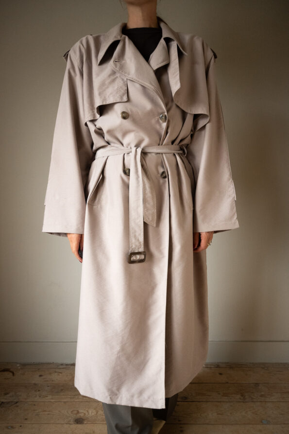 The light taupe trenchcoat - Size up to L