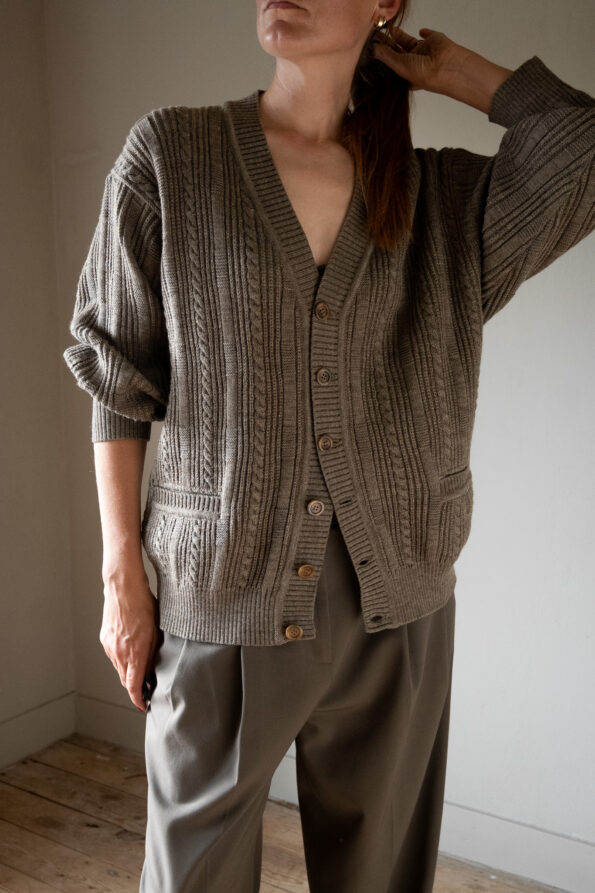 The 100% wool dark taupe cable cardigan - Size up to XL - Image 7
