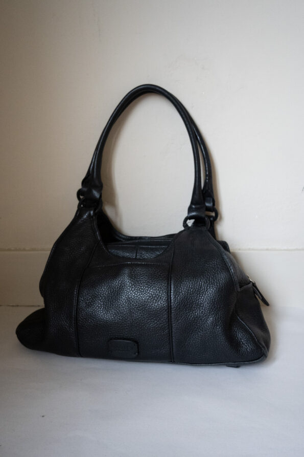 The black leather bag - Image 4