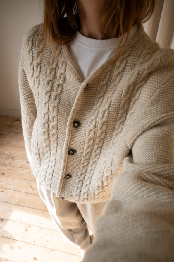 The natural wool hand knit cable cardigan - Size up to 40